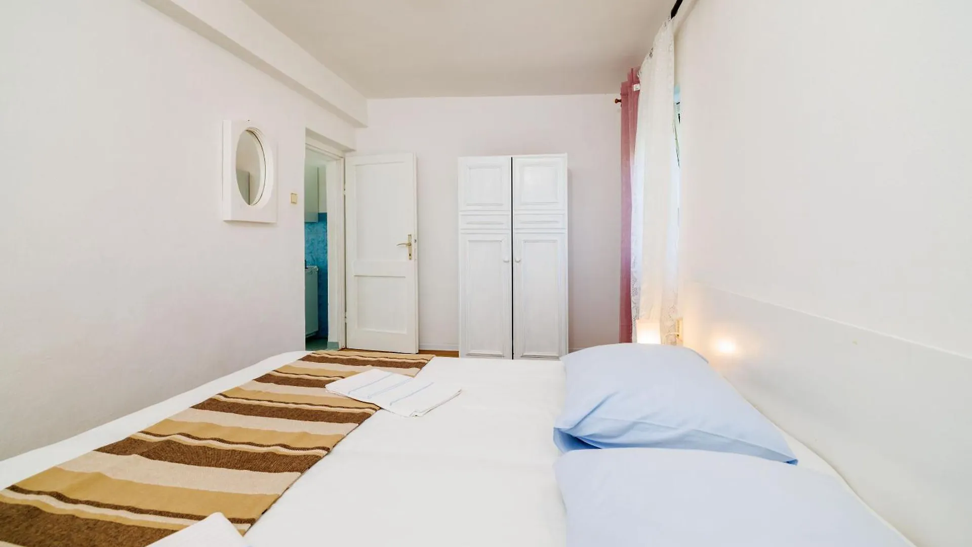 Apartments Ivan Lopar Croatia