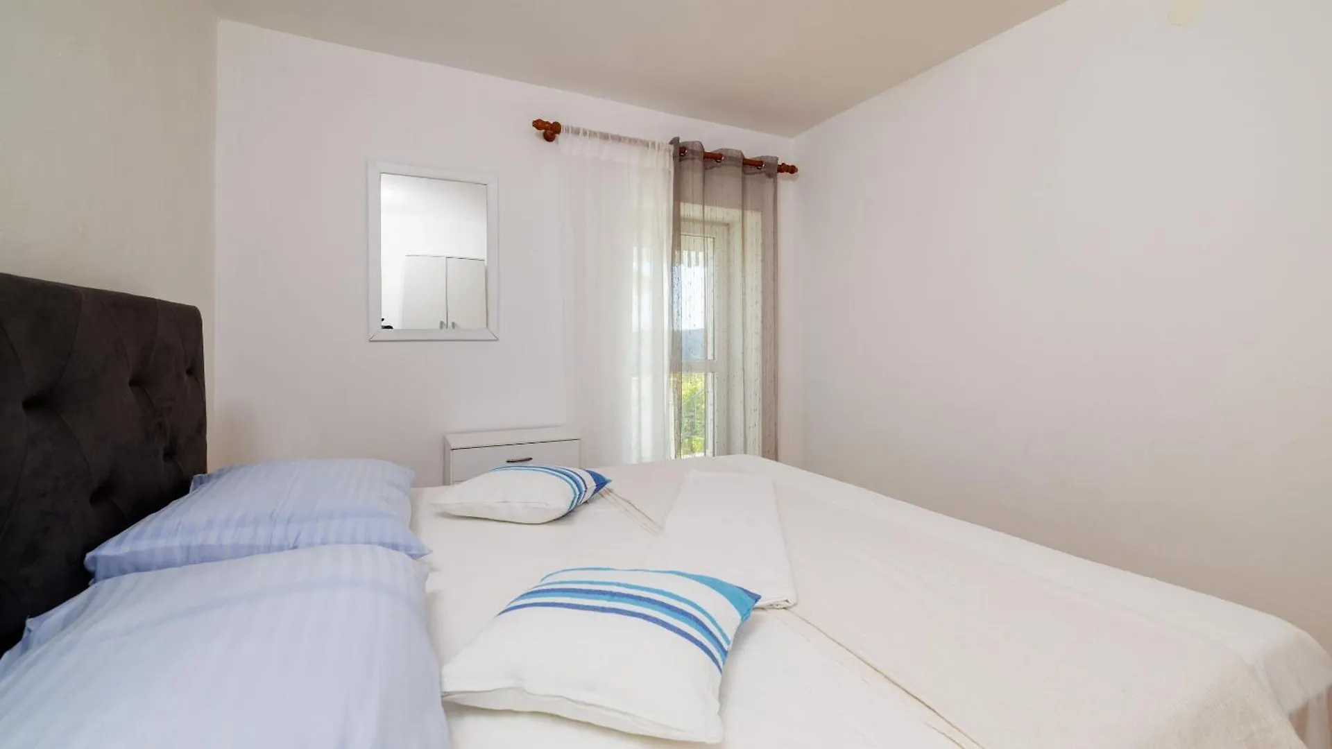 Apartments Ivan Lopar Croatia