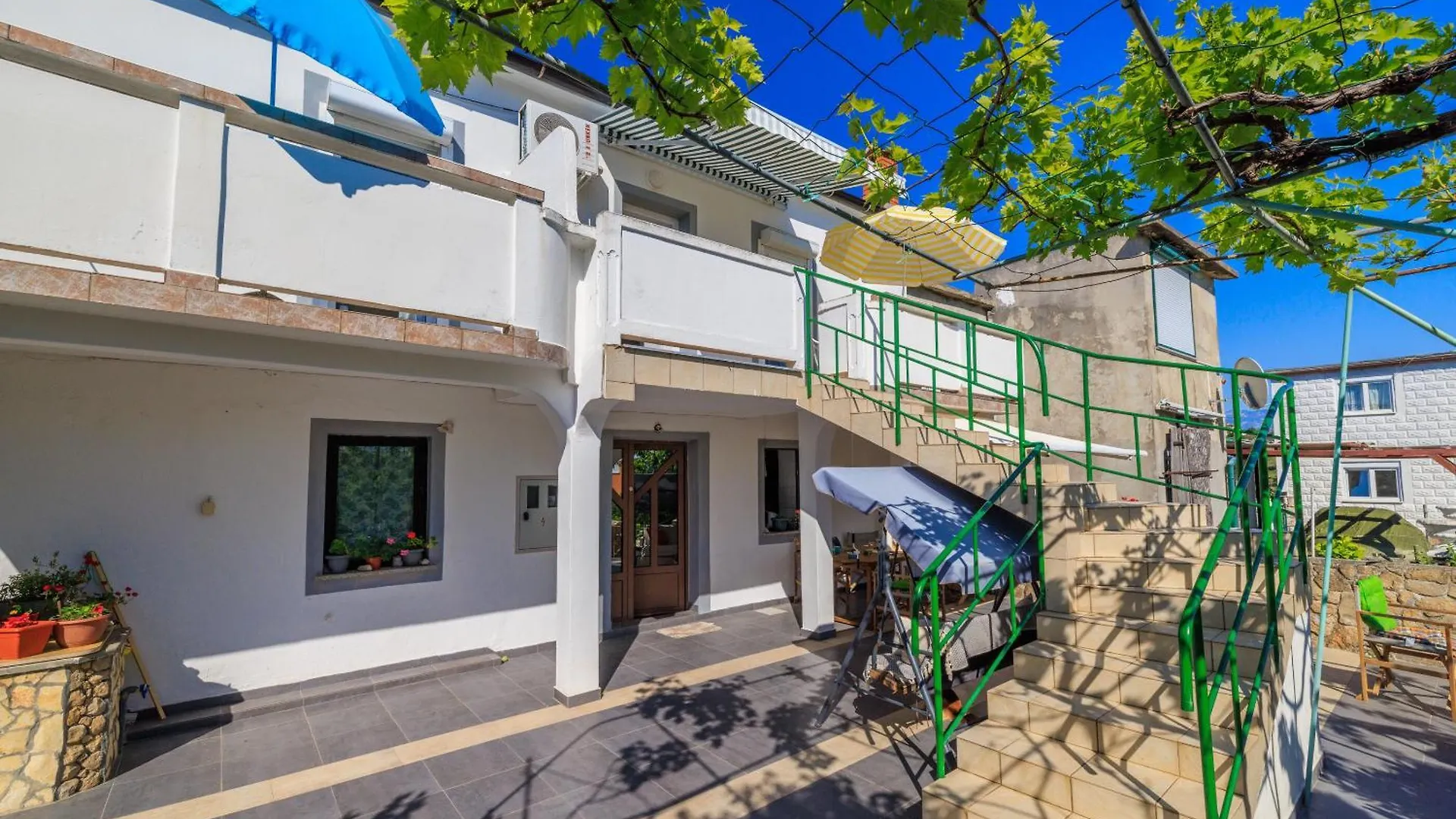 Apartments Ivan Lopar Croatia